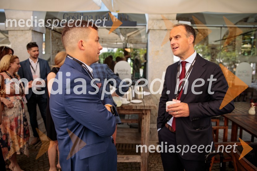  ... ;  Frans de Weger, BMDW Advocaten, president of the FIFA Dispute Resolution ChamberPoslovni svet športa v vzhodni Evropi, konferenca