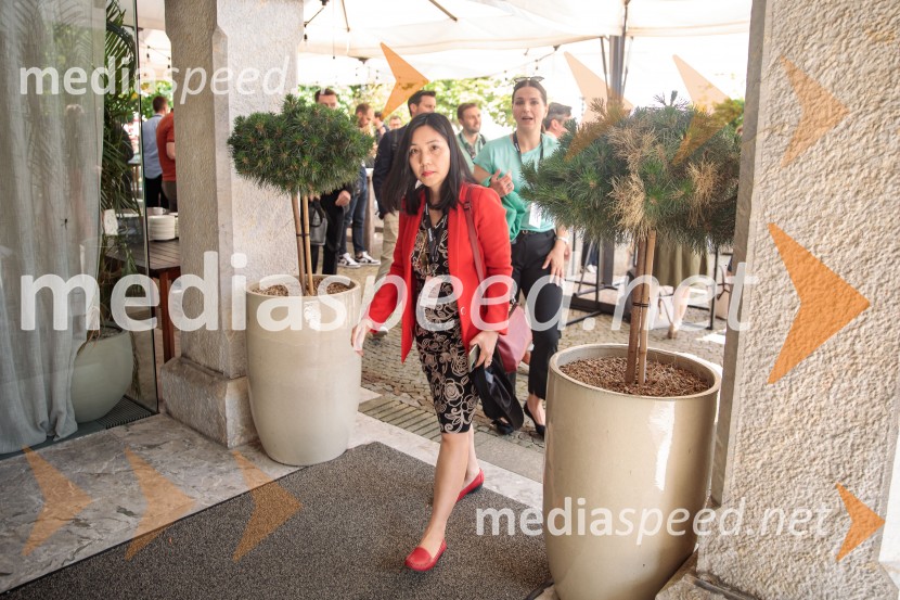 Poslovni svet športa v vzhodni Evropi, konferenca