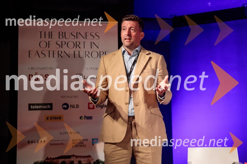  Blaž Tomažin BolcarPoslovni svet športa v vzhodni Evropi, konferenca