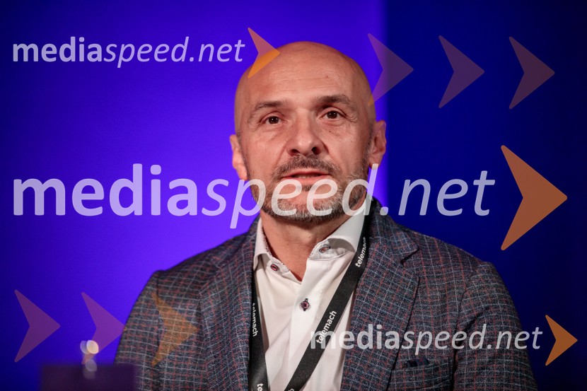  Branko Čakarmiš,  strateški svetovalec, POP TVPoslovni svet športa v vzhodni Evropi, konferenca