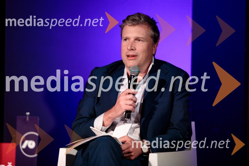  Pieter Paepe, EdsonPoslovni svet športa v vzhodni Evropi, konferenca