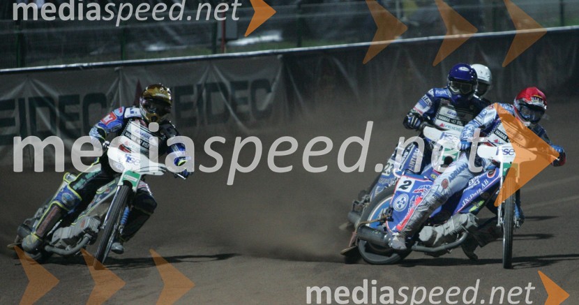 Bjarne Pedersen (Danska), Matej Žagar (Slovenija) in Jason Crump (Avstralija)SPEEDWAY, VN Slovenije 2004