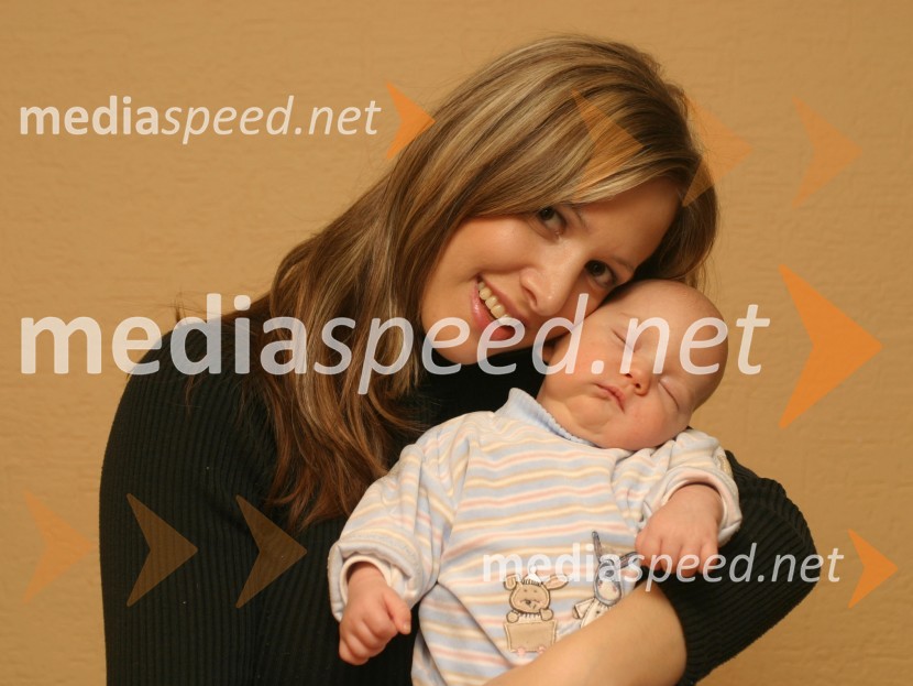 Natka Geržina in sin NikoNatka Geržina in Zvone Tomac