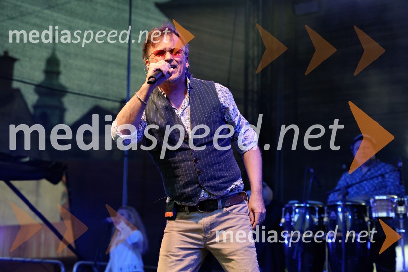  Zlatan Stipišić - Gibonni, pevecGibonni odprl 17. mednarodni festival Arsana na Ptuju