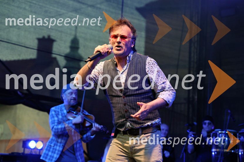  Zlatan Stipišić - Gibonni, pevecGibonni odprl 17. mednarodni festival Arsana na Ptuju