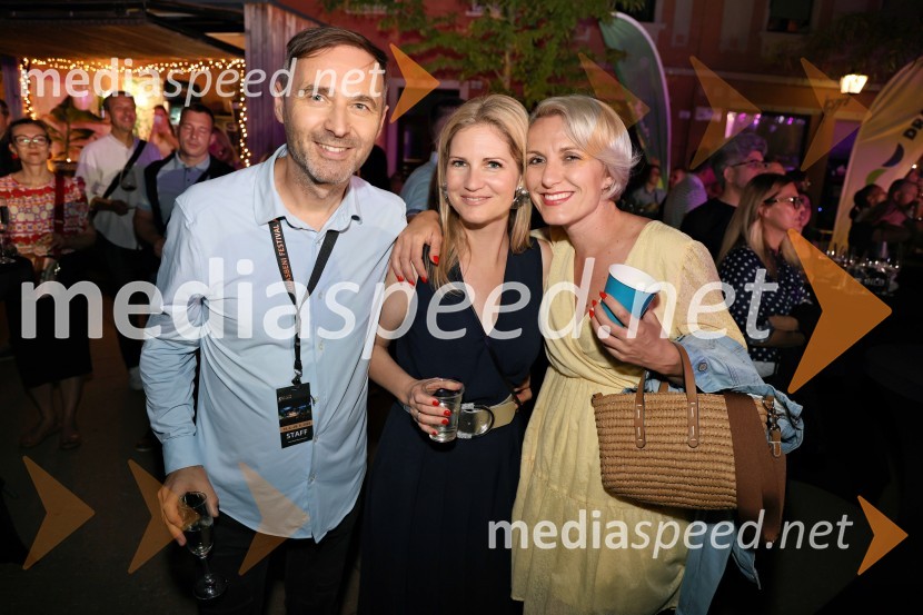  Mladen Delin, direktor festivala Arsana;  Ana Delin, pevka, Vox Arsana;  Tina Preac, prokuristka, Žiher hišeGibonni odprl 17. mednarodni festival Arsana na Ptuju