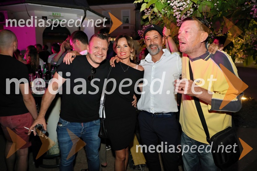  Marko Žiher, direktor, Žiher hiše;  ... ;  ... ;  ... Gibonni odprl 17. mednarodni festival Arsana na Ptuju