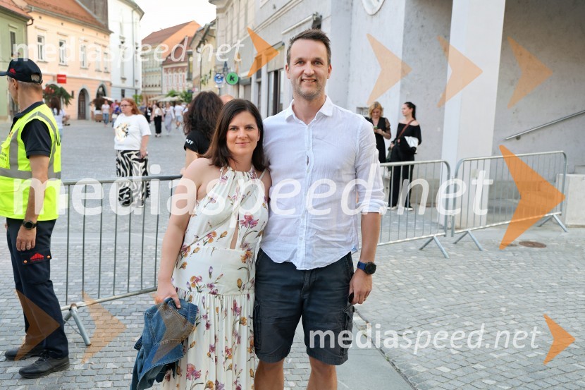  Maja  Vesenjak;  Slavko Vesenjak, odvetnikGibonni odprl 17. mednarodni festival Arsana na Ptuju