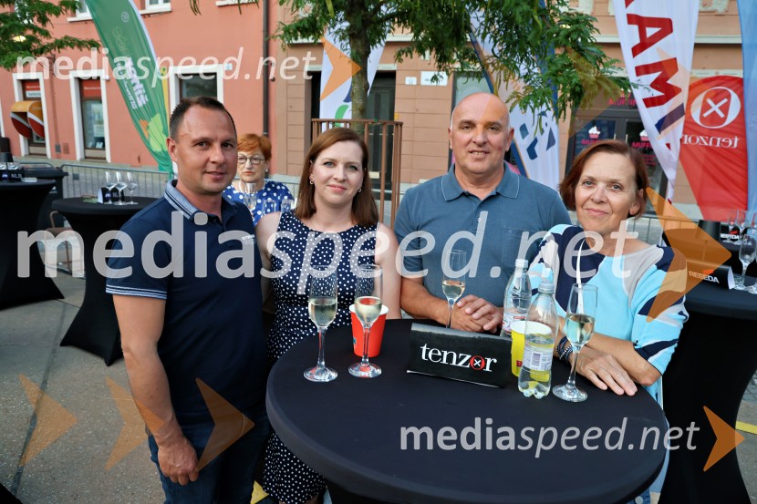  ... ;  ... ;  Miran Snečar, bivši župan MO Ptuj;  ... Gibonni odprl 17. mednarodni festival Arsana na Ptuju