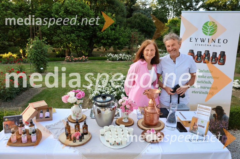 Vrtnice in vino v Botaničnem vrtu Univerze v Mariboru