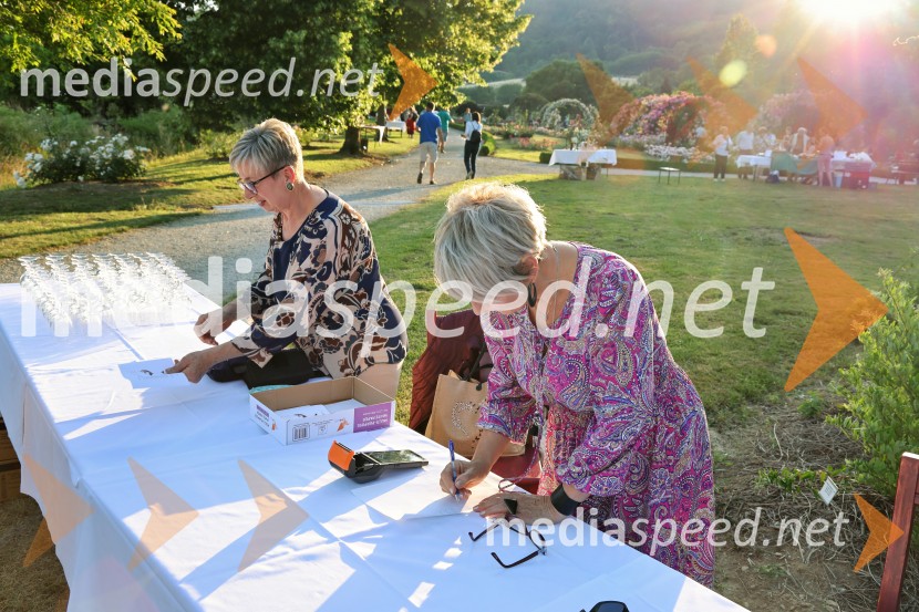 Vrtnice in vino v Botaničnem vrtu Univerze v Mariboru