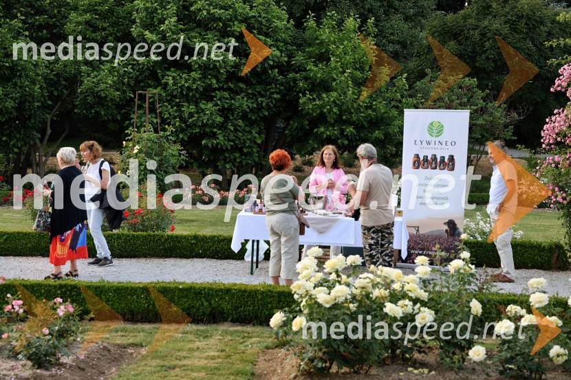 Vrtnice in vino v Botaničnem vrtu Univerze v Mariboru