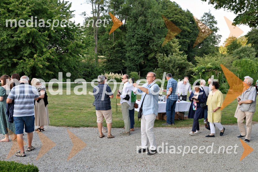 Vrtnice in vino v Botaničnem vrtu Univerze v Mariboru