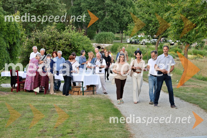 Vrtnice in vino v Botaničnem vrtu Univerze v Mariboru