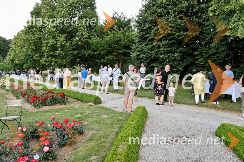 Vrtnice in vino v Botaničnem vrtu Univerze v Mariboru