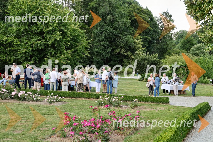 Vrtnice in vino v Botaničnem vrtu Univerze v Mariboru