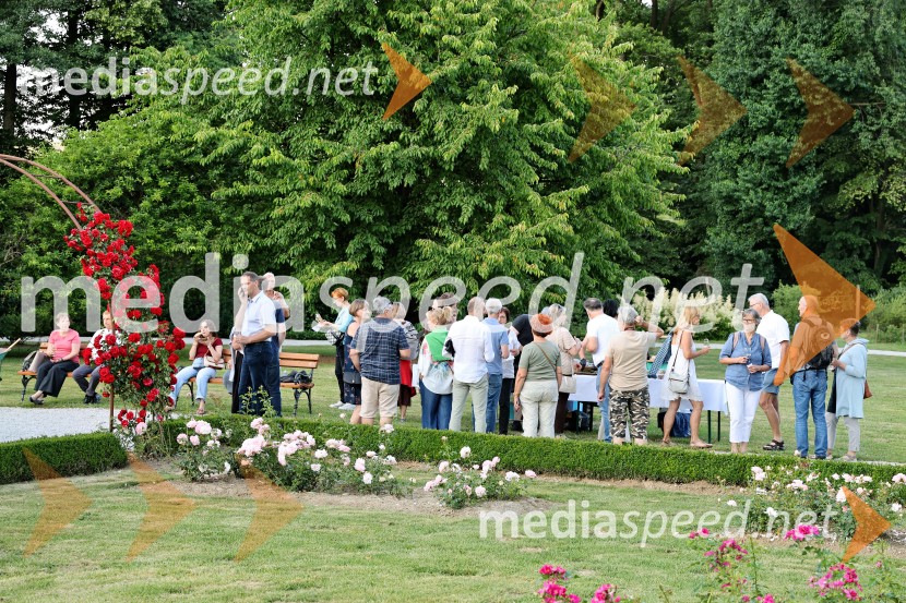 Vrtnice in vino v Botaničnem vrtu Univerze v Mariboru