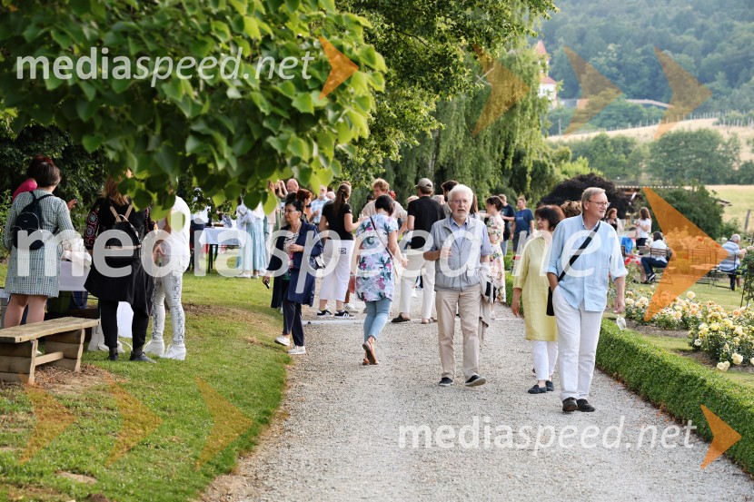 Vrtnice in vino v Botaničnem vrtu Univerze v Mariboru