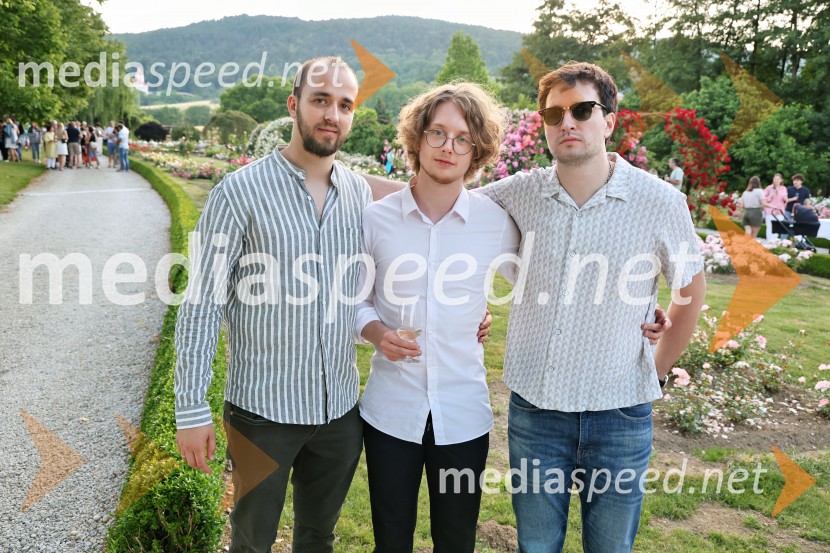 Vrtnice in vino v Botaničnem vrtu Univerze v Mariboru