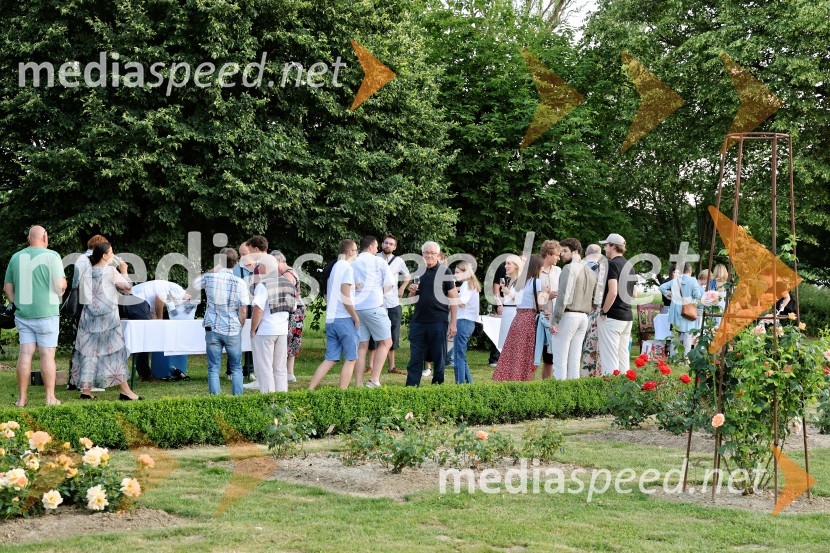 Vrtnice in vino v Botaničnem vrtu Univerze v Mariboru