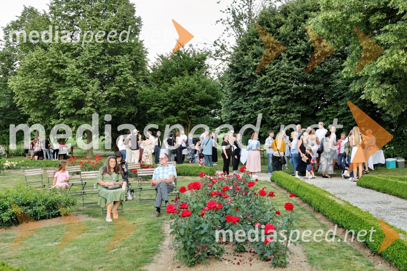 Vrtnice in vino v Botaničnem vrtu Univerze v Mariboru