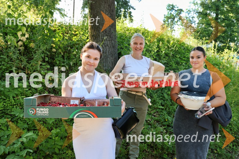 Vrtnice in vino v Botaničnem vrtu Univerze v Mariboru