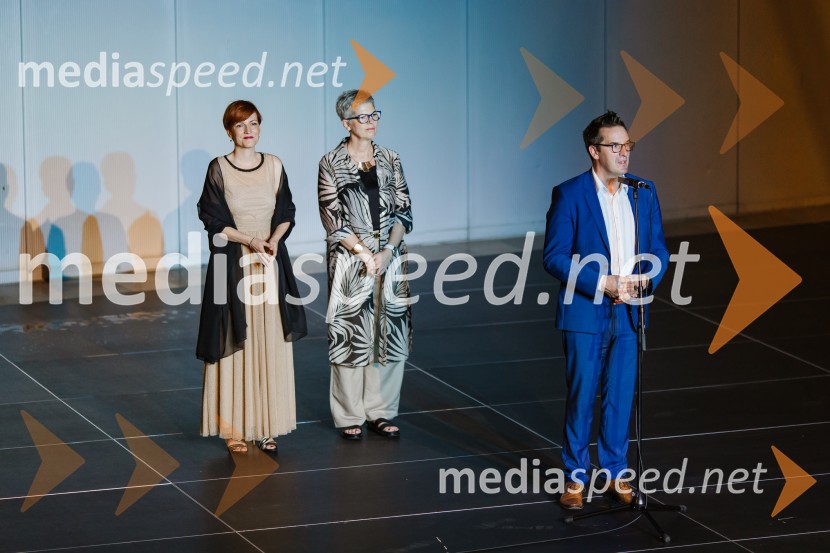 dr. Asta Vrečko, ministrica za kulturo;  Mirjam Drnovšček, direktorica, SNG Nova Gorica;  Samo Turel, Župan Mestne občine Nova GoricaSlavnostno odprtje Amfiteatra SNG Nova Gorica