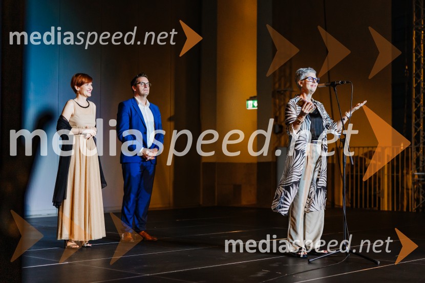 dr. Asta Vrečko, ministrica za kulturo;  Samo Turel, Župan Mestne občine Nova Gorica;  Mirjam Drnovšček, direktorica, SNG Nova GoricaSlavnostno odprtje Amfiteatra SNG Nova Gorica