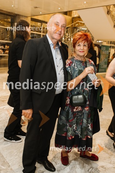  Črtomir Špacapan, nekdanji župan MONG;  Majda Širca Ravnikar, novinarka, umetnostna zgodovinarka, nekdanja Ministrica za kulturoSlavnostno odprtje Amfiteatra SNG Nova Gorica