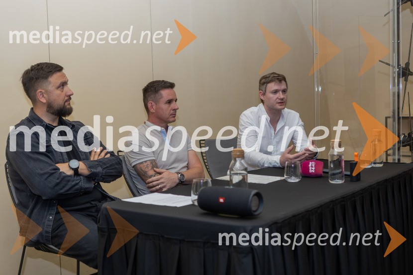  Goran Radinović, oblikovalec znamke in kreativni direktor agencije Aritmija;  Bojan Lunežnik, avtor prrojekta Medeno žganje, mojster destilacije;  Aleksander Legen, direktor podjetja Atelje VirtuaPrvo medeno žganje na svetu iz pol stoletja starega medu predstavili v Mariboru