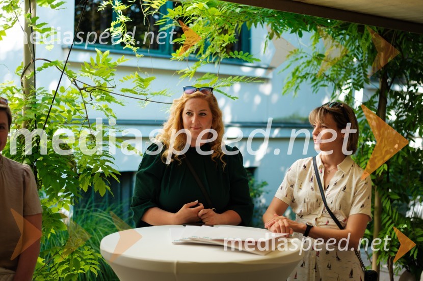  Jerca Gabor;  Ana Lasič SimeunovićPR lab, napredna šola za odnose z javnostmi, podelitev diplom 2025