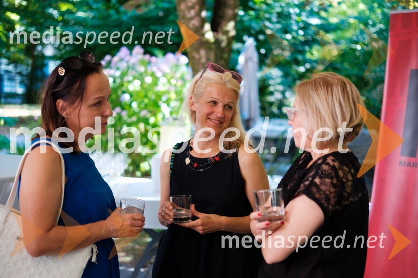  Sanela  Fejzić, revija In Store ;  Nada Majdič Mihelec, vodja službe za marketing, T2;  Ariana Nina Error, direktorica, Marketing MagazinPR lab, napredna šola za odnose z javnostmi, podelitev diplom 2025