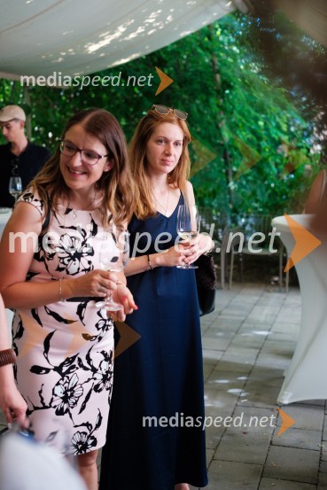  Mojca Badovinac;  Anja Sovič, vodja odnosov z javnostmi, OFEM Maribor 2023PR lab, napredna šola za odnose z javnostmi, podelitev diplom 2025