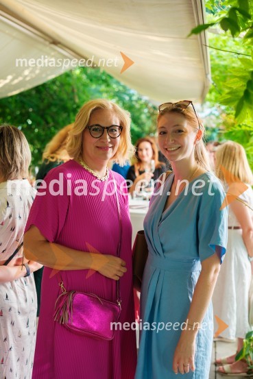  Katja Krasko Štebljaj, samostojna svetovalka za strateško interno komuniciranje;  Ana NovakPR lab, napredna šola za odnose z javnostmi, podelitev diplom 2025