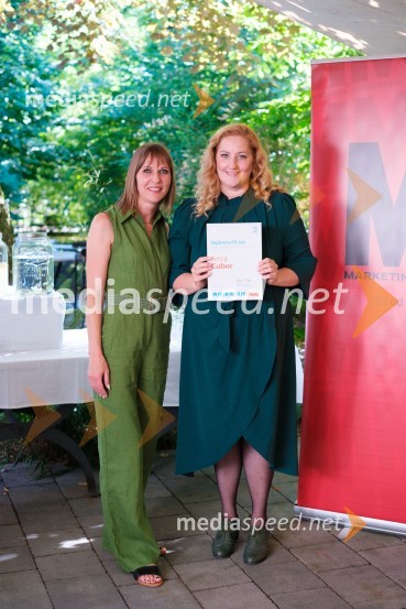  Mateja Repovž, namestnica direktorice na Marketing magazinu in direktorica DIGGIT;  Jerca GaborPR lab, napredna šola za odnose z javnostmi, podelitev diplom 2025
