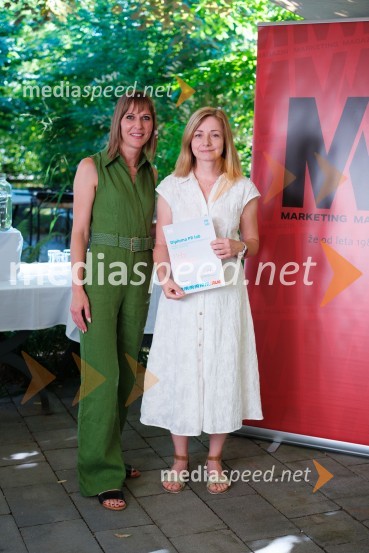  Mateja Repovž, namestnica direktorice na Marketing magazinu in direktorica DIGGIT;  Urša KmetecPR lab, napredna šola za odnose z javnostmi, podelitev diplom 2025