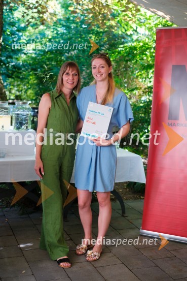  Mateja Repovž, namestnica direktorice na Marketing magazinu in direktorica DIGGIT;  Ana NovakPR lab, napredna šola za odnose z javnostmi, podelitev diplom 2025