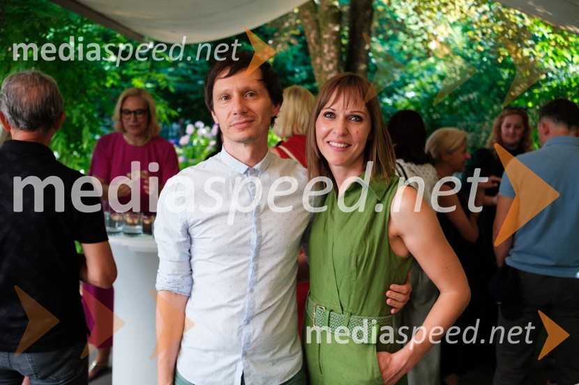  ... ;  Mateja Repovž, namestnica direktorice na Marketing magazinu in direktorica DIGGITPR lab, napredna šola za odnose z javnostmi, podelitev diplom 2025