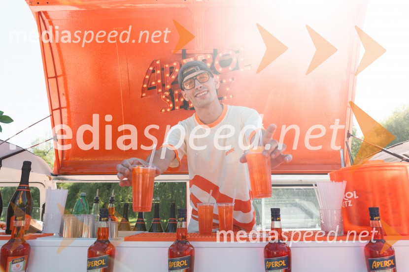  Matija Peklaj, finalist Mister Slovenije 2015Metropolitan Happy Hour odprl poletno sezono na Špici