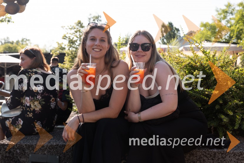  Nuša Lesar, novinarka in voditeljicaMetropolitan Happy Hour odprl poletno sezono na Špici