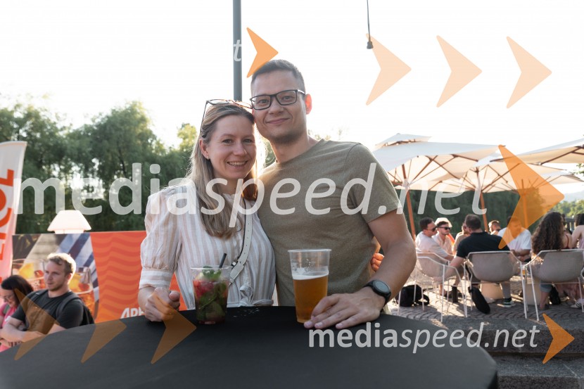 Metropolitan Happy Hour odprl poletno sezono na Špici