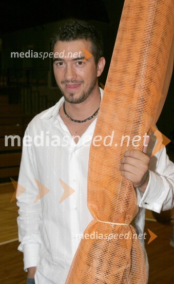 Radijski moderator Marko Potrč
Rene Mlekuž poslovilna tekma