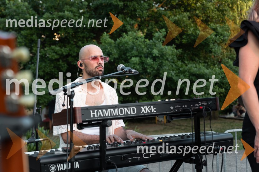  Jakob Zlatinšek, Batista CadilacMetropolitan Happy Hour odprl poletno sezono na Špici