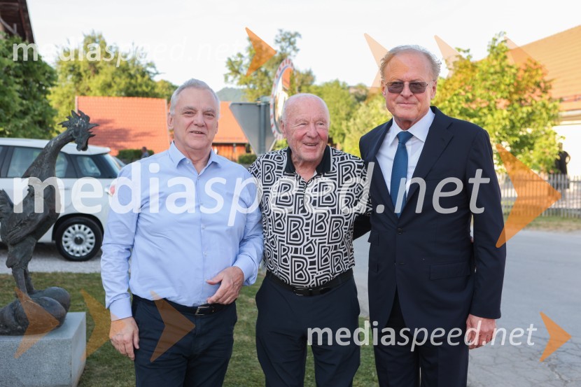  ... ;  Božo Dimnik, lobist in poslovnež, častni konzul Hrvaške;  Janez  Škrabec, direktor Riko d.o.o.Dr. Robert Golob gost na Škrabčevi domačiji