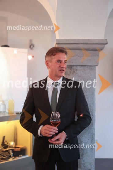dr. Robert Golob, predsednik vlade RSDr. Robert Golob gost na Škrabčevi domačiji