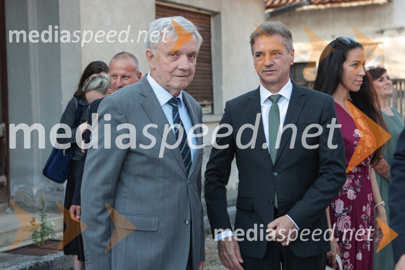  Marjan Dora, novinar, urednik; dr. Robert Golob, predsednik vlade RSDr. Robert Golob gost na Škrabčevi domačiji