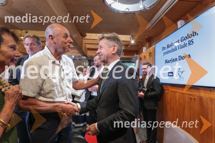  ... ; dr. Robert Golob, predsednik vlade RSDr. Robert Golob gost na Škrabčevi domačiji