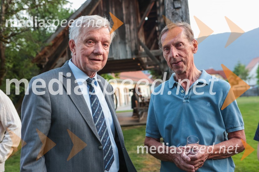 Marjan Dora, novinar, urednik;  Lado Ambrožič, novinarDr. Robert Golob gost na Škrabčevi domačiji