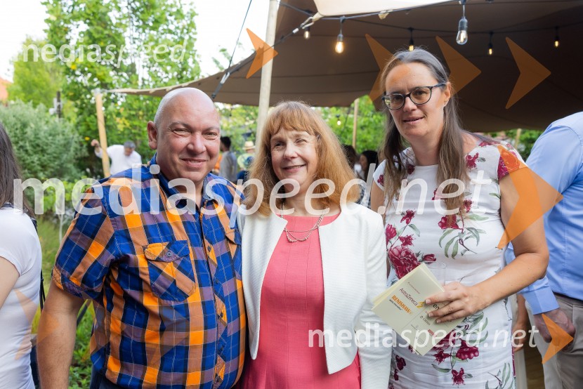  ... ;  Victoria Harrison, britanska veleposlanica v Sloveniji;  ... Praznovanje rojstnega dneva kralja Karla III.