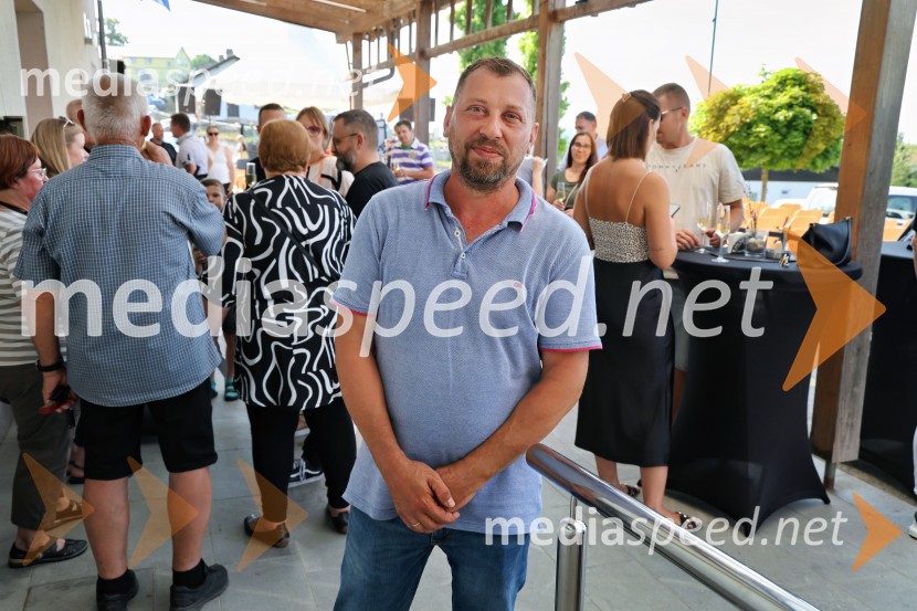 Fuzija okusov Dupleka z Binetom Volčičem